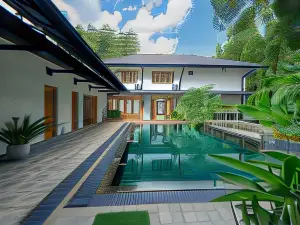 Aryana Boutique Hotel