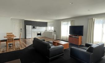 The Charles Boutique Hotel & Dining