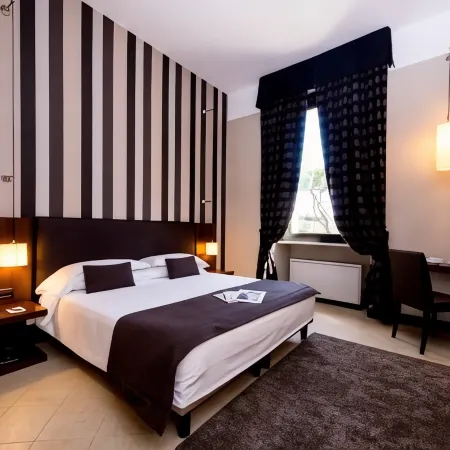 TH Roma - Carpegna Palace