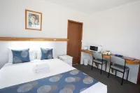 Majestic Motel Hotels in Haven