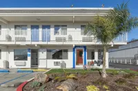 Motel 6 Hayward, CA- Silicon Valley Gateway