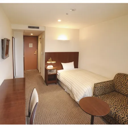 Hotel Yokohama Camelot Japan Отели рядом с достопримечательностью «Железнодорожная станция Кикуна»
