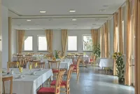 Landhotel Gasthof am Berg فنادق في Merklingen
