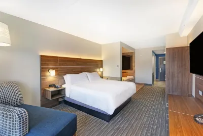 Holiday Inn Express & Suites Woodstock South Hotels in Woodstock