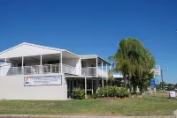 Kalbarri Seafront Villas - parking
