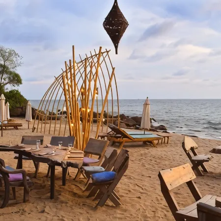 The Narima Lanta Island Отели рядом с достопримечательностью «Khao Mai Khew Cave»