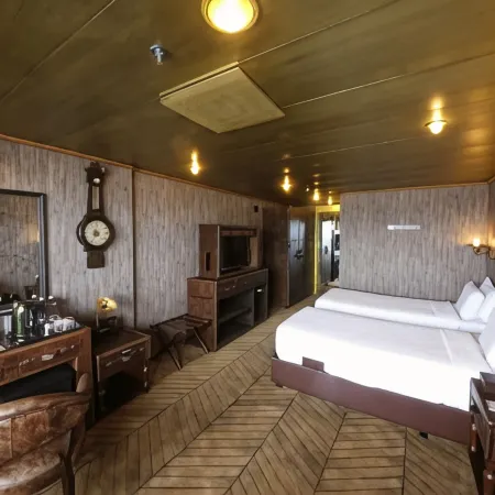 Vintage Luxury Yacht Hotel
