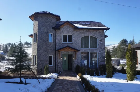 Ura e Kovacit Agrotourism Hotels in Korce District