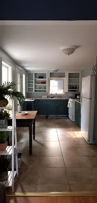 Charming/Private Home on Deodar Pine-lined St.