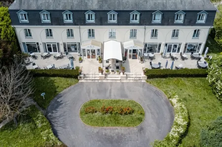 Le Pré Saint Germain Отели рядом с достопримечательностью «Museum of Louviers»