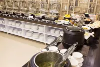 Daksh the Madhuvan Suites Dwarka - breakfast