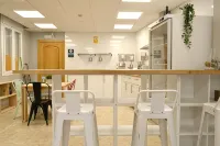 Alda Estella Hostel - Хостел