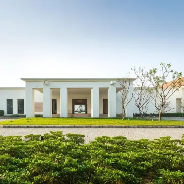 Marasa Sarovar Premiere, Bodhgaya Hotels near Bodhgaya Chinese Temple