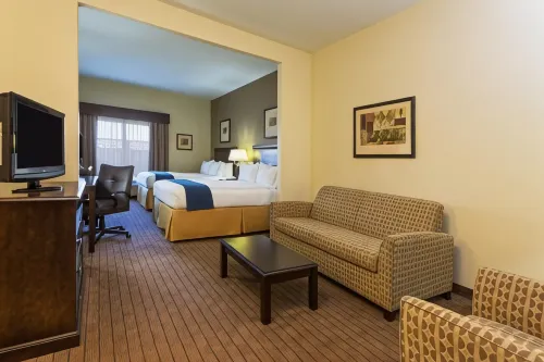 Holiday Inn Express & Suites Moultrie Hotels in Moultrie