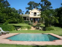 Halliwell Country Inn - Pools