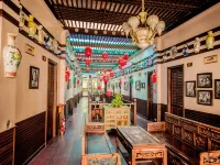 Songkhla Tae Raek Antique Hotel Hotels near Laem Samila