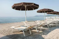 Grand Hotel Pietra Ligure - Beach
