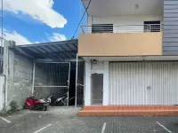 Cozy Home 2 Manado RedPartner Hotel dekat Gereja GMIM Saptamarga Solafide Perkamil