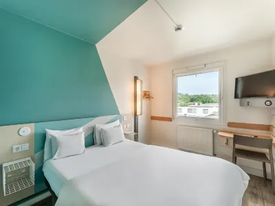 B&B Hotel Freiburg-West Hotels near Dattler Schlossbergrestaurant