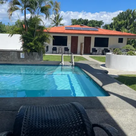 Parrot Resort Moalboal