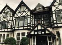 The Tudor House Hotel Hotel di Gedling District