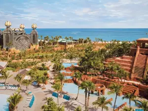 Harborside Resort & Vacation Rentals at Atlantis