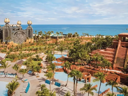 Harborside Resort & Vacation Rentals at Atlantis