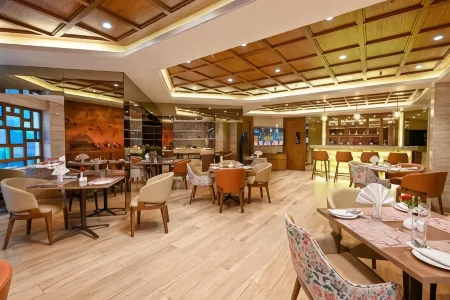 Maharaja Regency Отели в г. Сатара