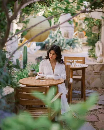 The Good House Отели рядом с достопримечательностью «Ту Банч Палмс Элементари Скул»