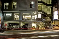 Hotel Sri Sri Executive Kolhapur Near Mahalaxmi Temple