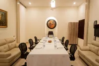 Hotel Green Castle (Heritage Hotel)