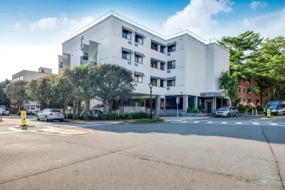 The Andrew Hotel فنادق في Roslyn