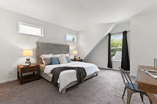 Townhome in Indianapolis - 7 minutes from downtown Indy