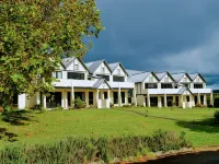 Salty Dog Inn Hotel in zona Ti Point Walkway