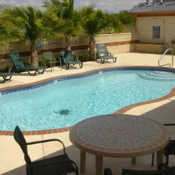 Oxford Inn and Suites NASA