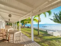 Moorea Beach Lodge Hotels in Moorea