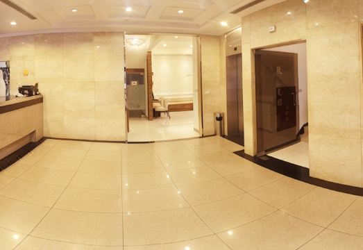 캐서린 플라자 호텔 로비