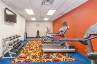 Quality Inn & Suites - ที่มีฟิตเนส