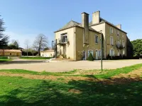 Logis Hôtel le Saint Georges Hotels in Coulombiers