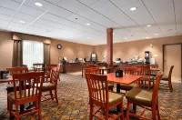 Days Inn & Suites by Wyndham Strathmore - Spa