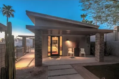 Resort-like 3 Bedroom with Casita with Amazing Pool, Yard, & 2 Large Driveways