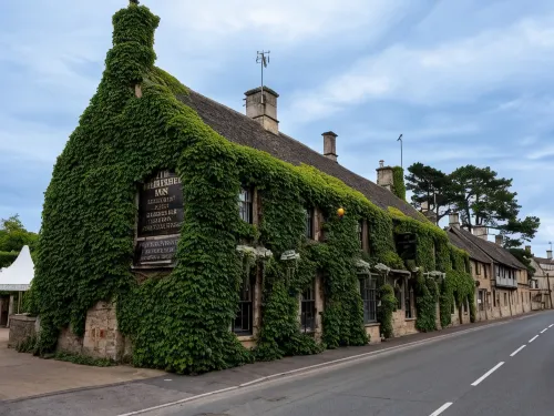 Mr & MRS Smith the Wheatsheaf Inn - Romantic