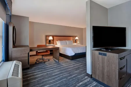 Hampton Inn Potomac Mills/Woodbridge Отели рядом с достопримечательностью «Потомак»