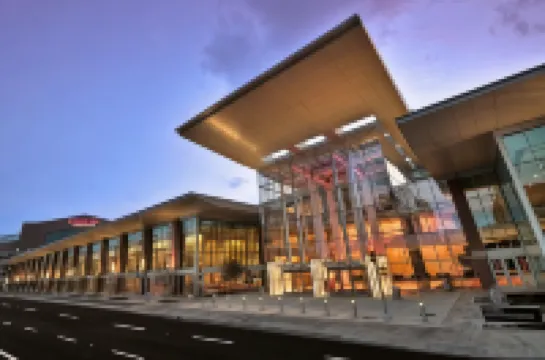 Crowne Plaza INDIANAPOLIS-DWTN-UNION STN by IHG