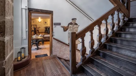 Logis Hôtel Central Отели в г. Морман-Сюр-Верниссон