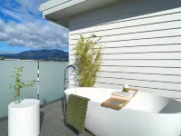 Little Island Apartments Hotels in Bellerive