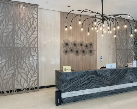 วัน อัพทาวน์ เรสซิเดนซ์ โรงแรมในตากิก