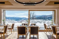 Tratterhof Mountain Sky Hotel