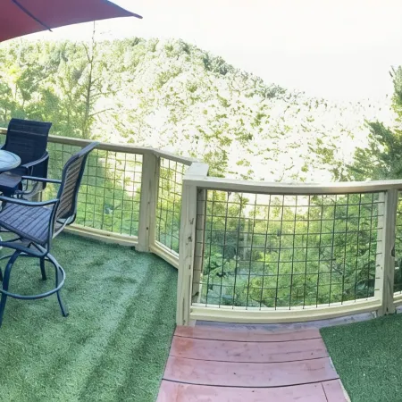Private Mountain View cabin on 5 acres, great patio with creek below back patio.