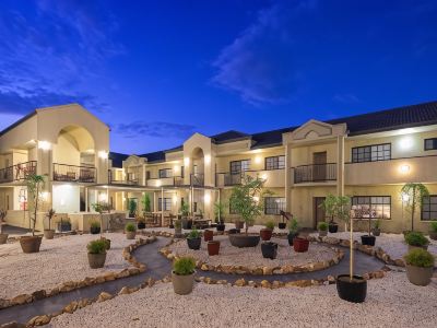 Best Western Plus Canberra Central Apartments